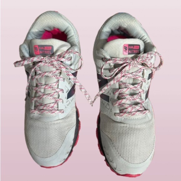 New Balance Fuel Core Nitrel v1 trail running shoe Wmns Sz 9.5 - Picture 1 of 8